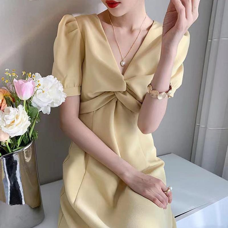 2021 Summer Korean Dress Women Casual Office Lady Solid V-Neck Midi Dress Female Short Sleeve Elegant Party Dress Chic Design
2021 Summer Korean Dress Women Casual Office Lady Solid V-Neck Midi Dress Female Short Sleeve Elegant Party Dress Chic Design