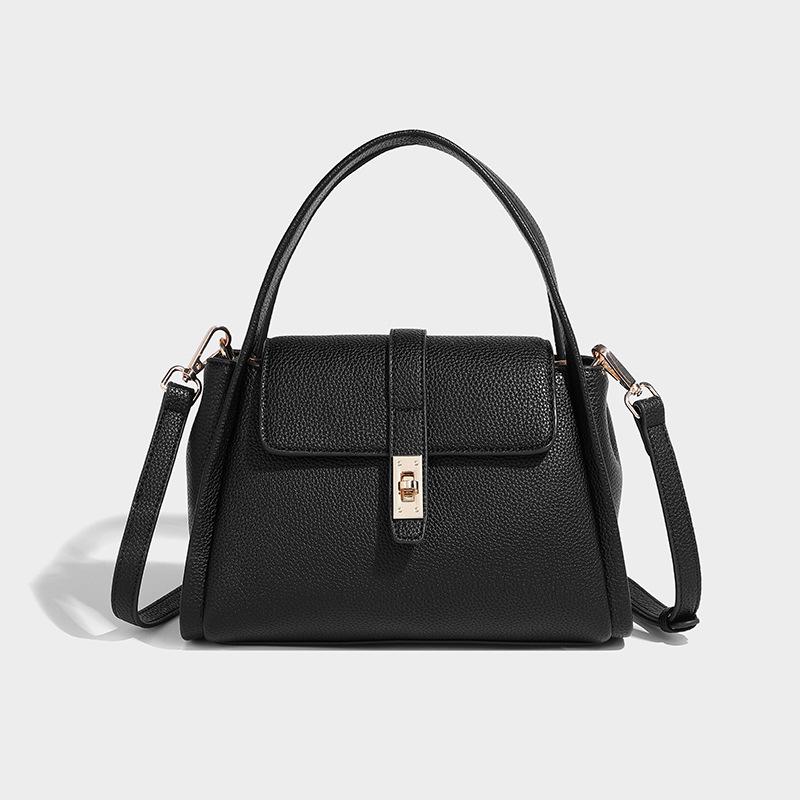 Women s 2024 new high-end single shoulder crossbody niche design diagonal cross portable leisure bag чорний
Women s 2024 new high-end single shoulder crossbody niche design diagonal cross portable leisure bag чорний