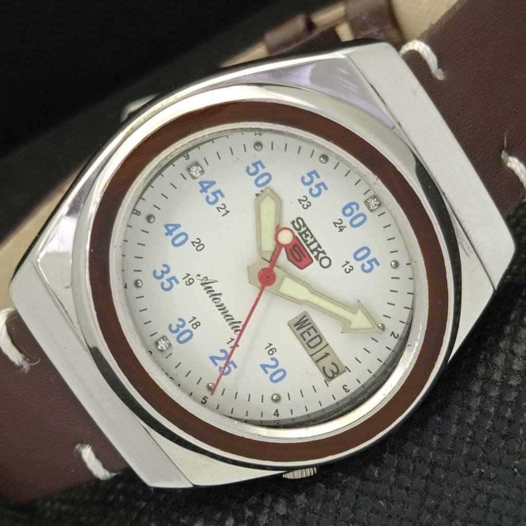Б/У винтажные часы SEIKO 5 AUTOMATIC 7009A JAPAN MENS D/D WHITE WATCH 584a-a307489-2 SKU584a-a307489
Б/У винтажные часы SEIKO 5 AUTOMATIC 7009A JAPAN MENS D/D WHITE WATCH 584a-a307489-2 SKU584a-a307489