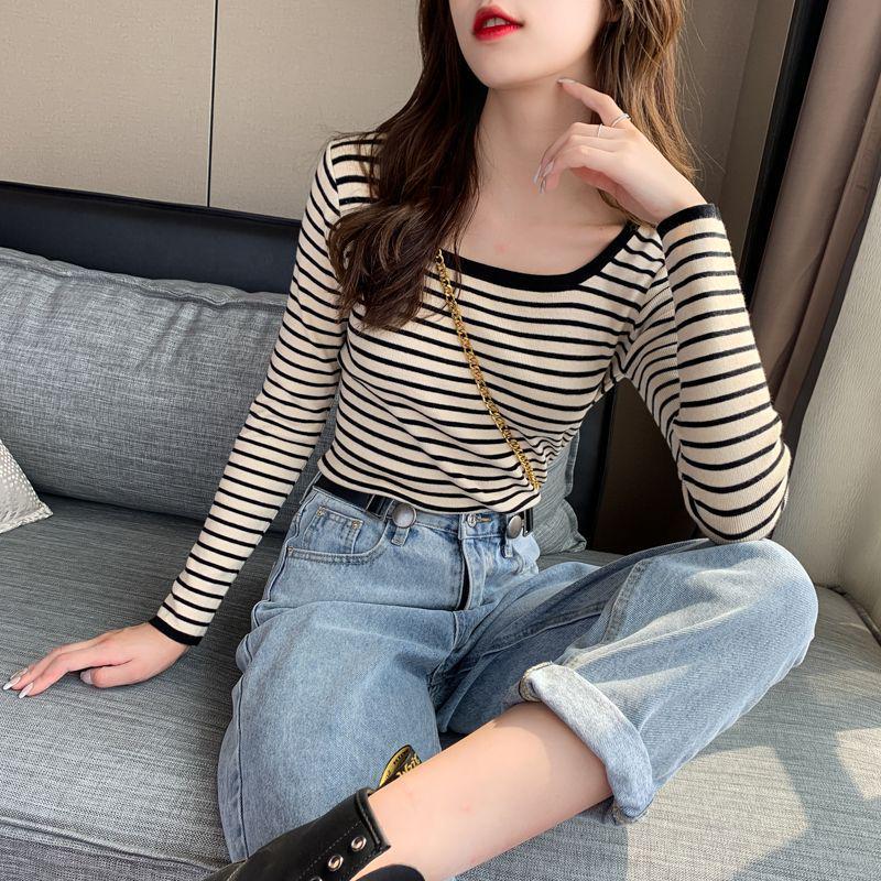 Women s Fashionable Striped Knitted Sweater: Square Neck, Slimming Fit, Perfect for Layering in Autumn and Winter One Size
Women s Fashionable Striped Knitted Sweater: Square Neck, Slimming Fit, Perfect for Layering in Autumn and Winter One Size