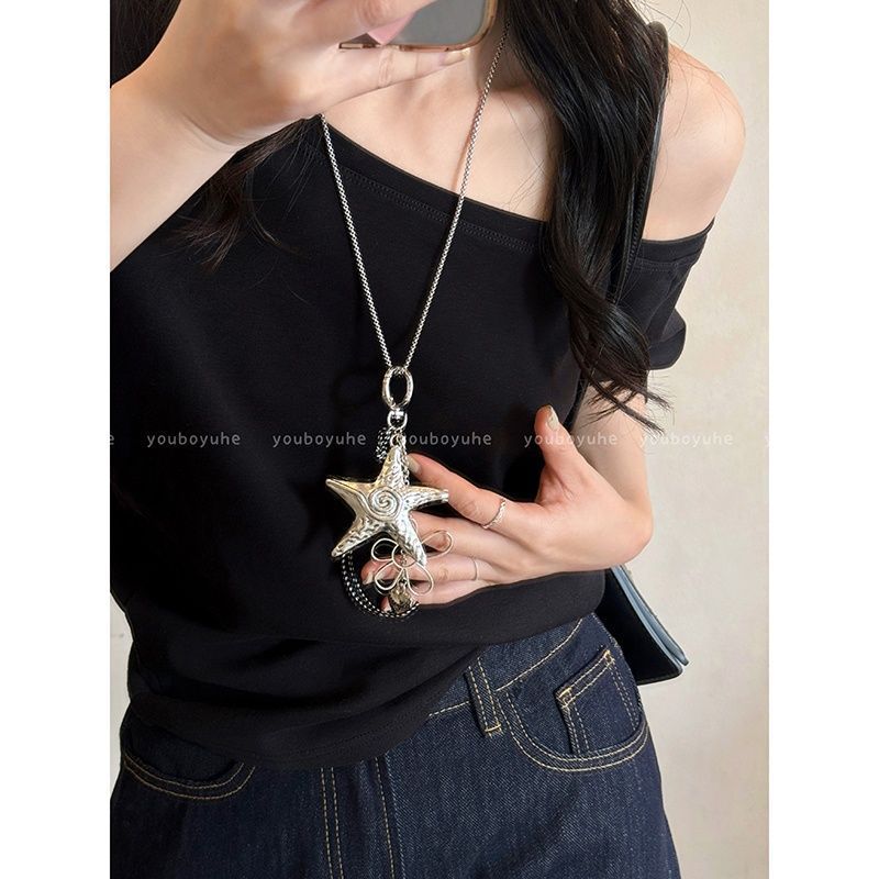 Silver Star Flower Pendant Necklace Women s Retro Niche Light Luxury Fashion Versatile Personality Premium Temperament Jewelry
Silver Star Flower Pendant Necklace Women s Retro Niche Light Luxury Fashion Versatile Personality Premium Temperament Jewelry