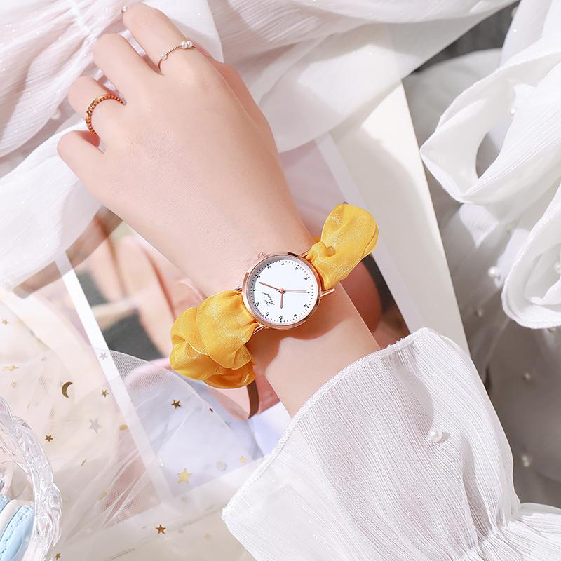 Жіночий годинник Creative Ribbon Жіночий кварцовий годинник Жіночий годинник на зап ясті з кольоровим тканинним ремінцем для жінок Стильний Вечірній Reloj Mujer жовтий
Жіночий годинник Creative Ribbon Жіночий кварцовий годинник Жіночий годинник на зап ясті з кольоровим тканинним ремінцем для жінок Стильний Вечірній Reloj Mujer жовтий