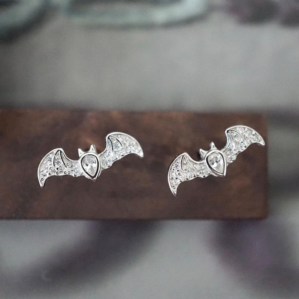 Серьги Dark Wind Punk Metal Bat Animal, женские, серьги на Хэллоуин
Серьги Dark Wind Punk Metal Bat Animal, женские, серьги на Хэллоуин