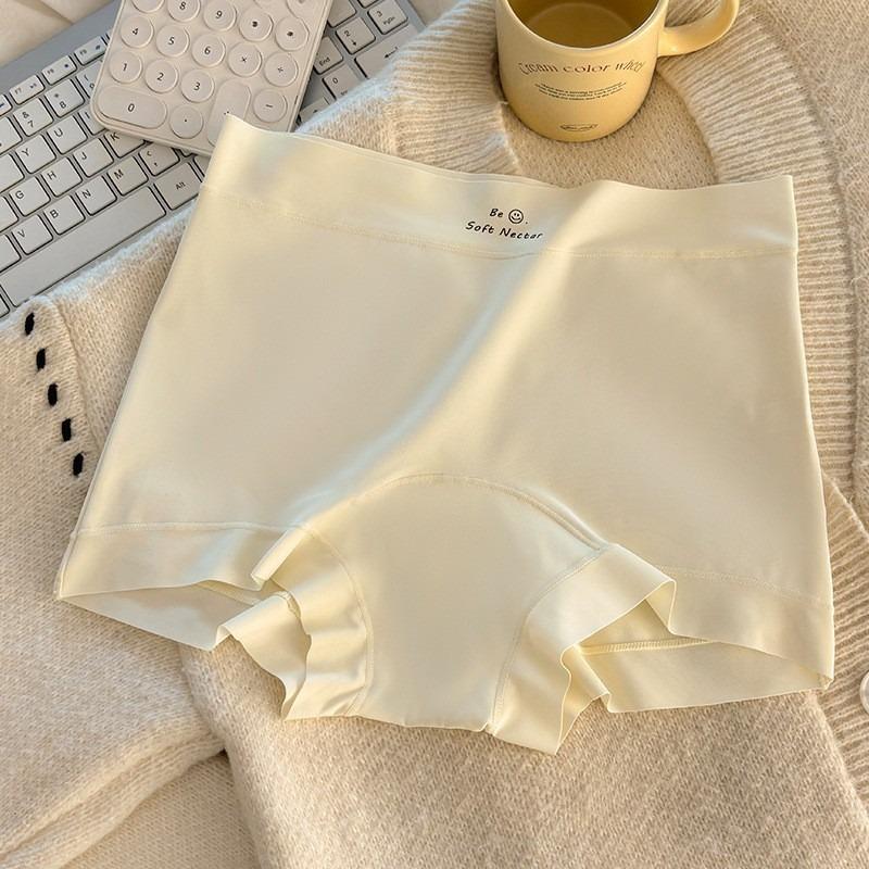 Women s New Summer Ice Silk Extended 10A Cotton Crotch Breathable Mid Waist Flat Angle Briefs XXL
Women s New Summer Ice Silk Extended 10A Cotton Crotch Breathable Mid Waist Flat Angle Briefs XXL