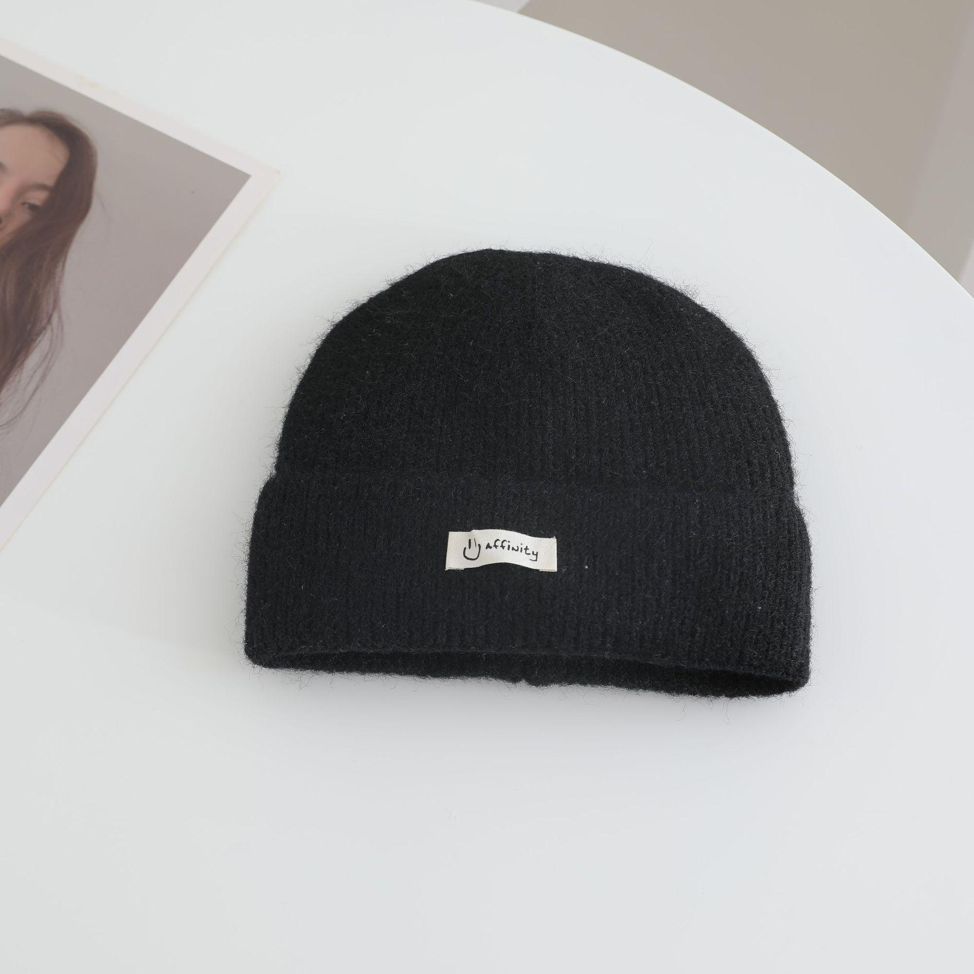 Новые вязаные шапки для женщин на осень и зиму Утепленные, защищающие от холода и согревающие Шапочки с защитой для маленьких ушей, подчеркивающие лицо one size
Новые вязаные шапки для женщин на осень и зиму Утепленные, защищающие от холода и согревающие Шапочки с защитой для маленьких ушей, подчеркивающие лицо one size