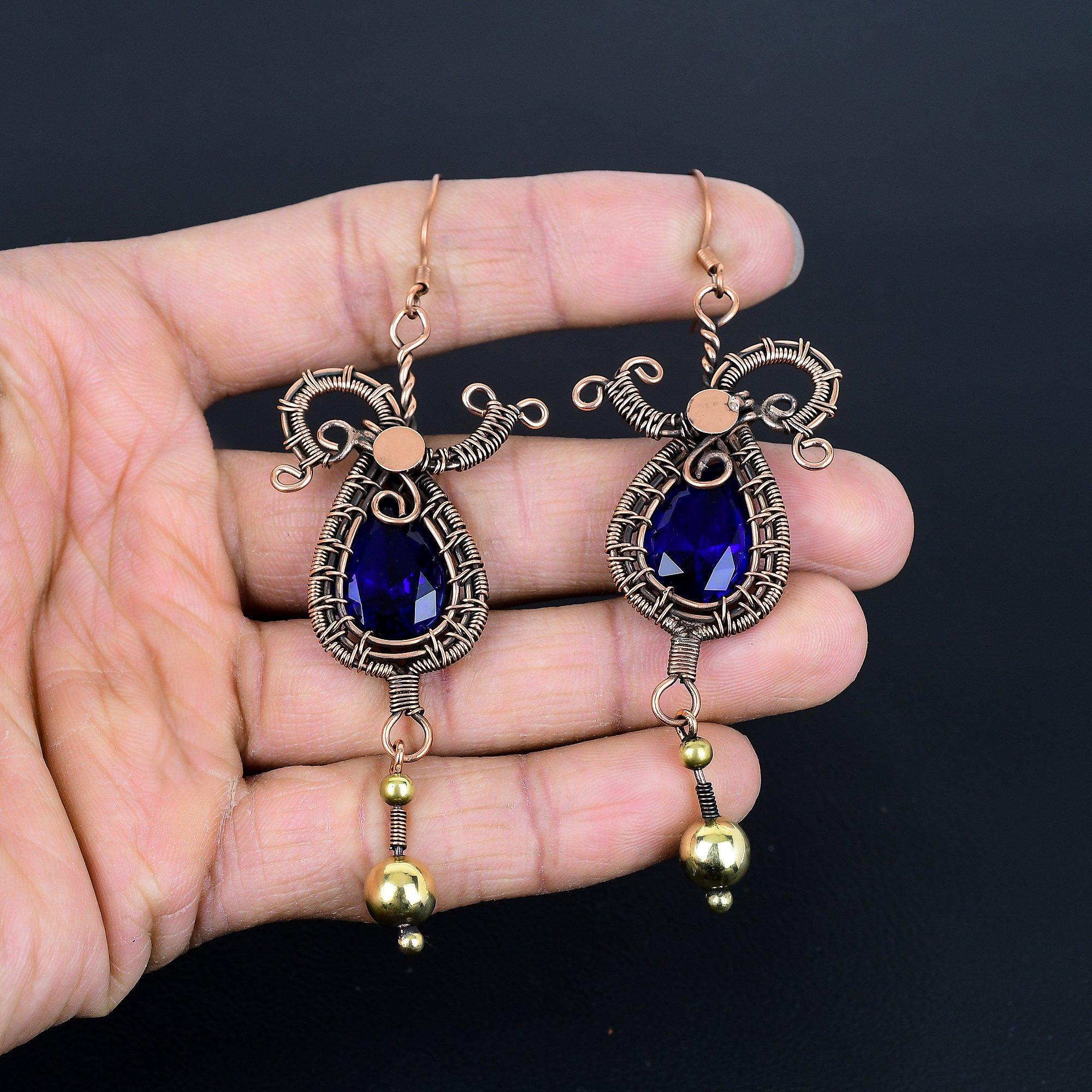 Серьги с синим сапфиром, серьги с драгоценными камнями ручной работы, серьги из цельного серебра 925 пробы, антикварные ювелирные изделия, для подарка на помолвку 3.77 Inches
Серьги с синим сапфиром, серьги с драгоценными камнями ручной работы, серьги из цельного серебра 925 пробы, антикварные ювелирные изделия, для подарка на помолвку 3.77 Inches