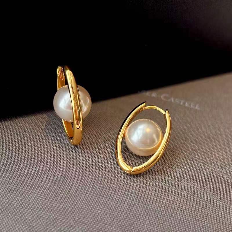 Grey pearl earrings women s real gold electroplated planet stud earrings high-end sense light luxury unique earrings temperament circle ear buckle
Grey pearl earrings women s real gold electroplated planet stud earrings high-end sense light luxury unique earrings temperament circle ear buckle