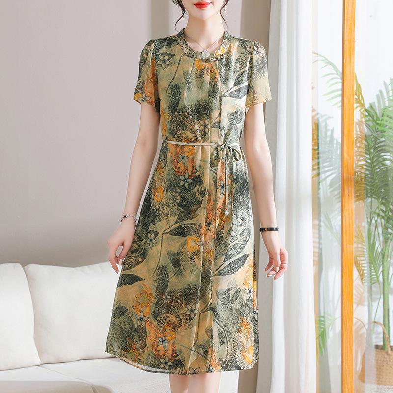 Elegant Summer Wide-Leg High-Waisted Skirt for Young Mothers and Mature Women 2XL (52-60 kg) зелений
Elegant Summer Wide-Leg High-Waisted Skirt for Young Mothers and Mature Women 2XL (52-60 kg) зелений