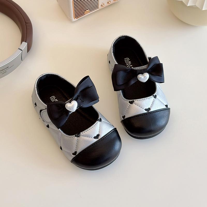 Heart-Shaped Leather First Walker Shoes for Baby Girls - 2025 Spring/Autumn Collection, Soft Sole Princess Toddler Shoes Custom Order (2000 pairs) серебряный
Heart-Shaped Leather First Walker Shoes for Baby Girls - 2025 Spring/Autumn Collection, Soft Sole Princess Toddler Shoes Custom Order (2000 pairs) серебряный