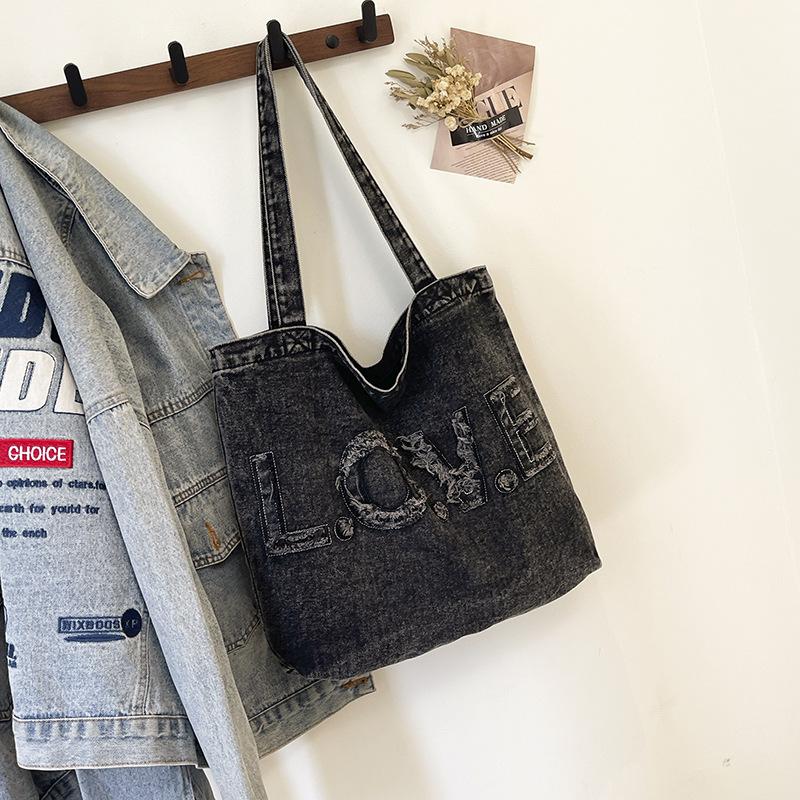 Korean Dgdaemun Washed Denim Shoulder Bag Women Stylish Fashiable Crossbody Bag for Casual and Versatile Tote Bag Daily Use чорний
Korean Dgdaemun Washed Denim Shoulder Bag Women Stylish Fashiable Crossbody Bag for Casual and Versatile Tote Bag Daily Use чорний
