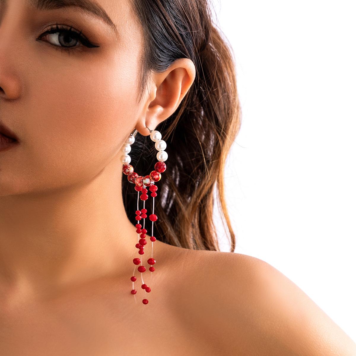 Accessories, Gothic pearl crystal fringed stud earrings, creative Halloween blood drop long earrings for women
Accessories, Gothic pearl crystal fringed stud earrings, creative Halloween blood drop long earrings for women