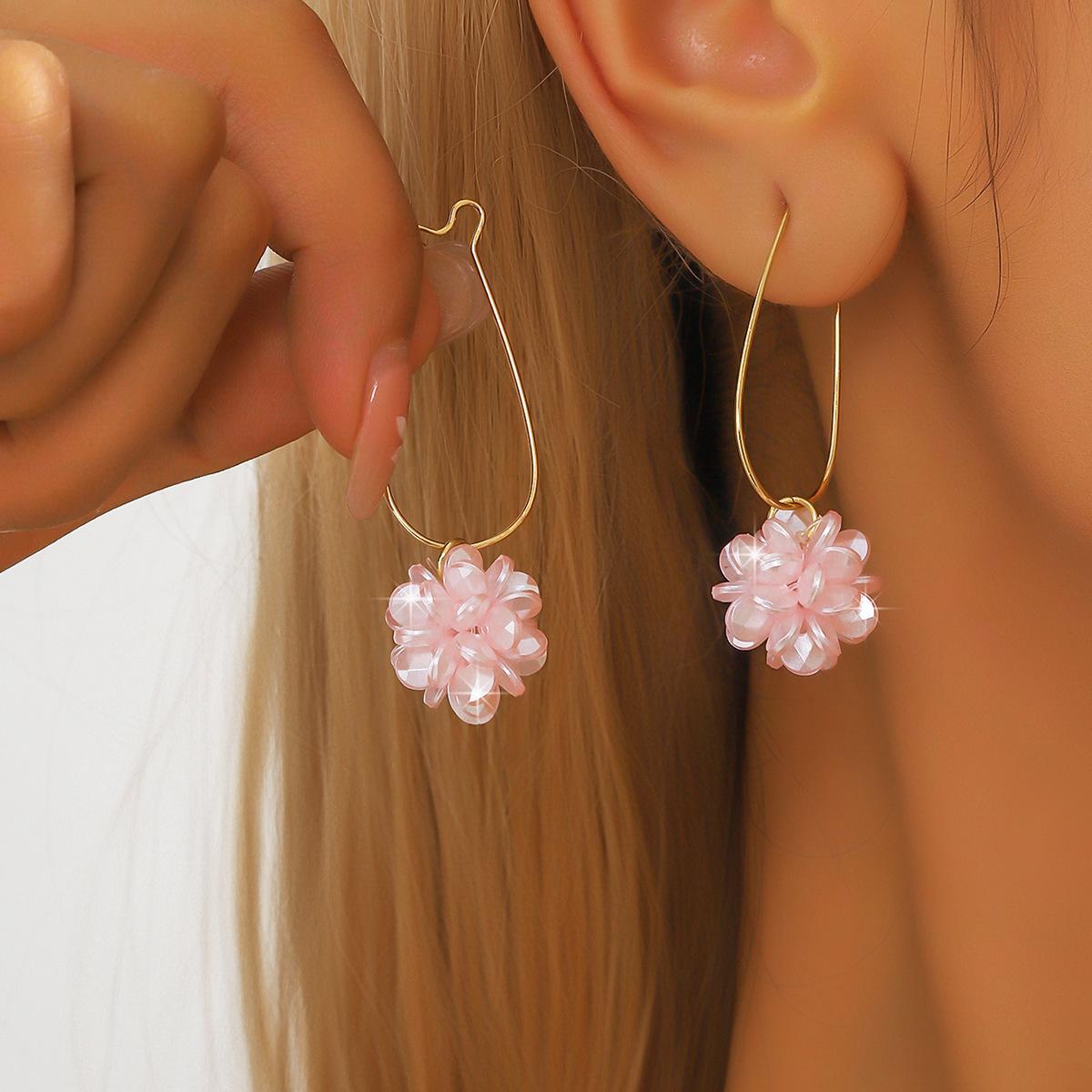 Temperament White Pearl Petal Ball Drop Dangle Earrings for Women Exquisite Fashion Korea Earring Zircon Accessories Gift розовый
Temperament White Pearl Petal Ball Drop Dangle Earrings for Women Exquisite Fashion Korea Earring Zircon Accessories Gift розовый