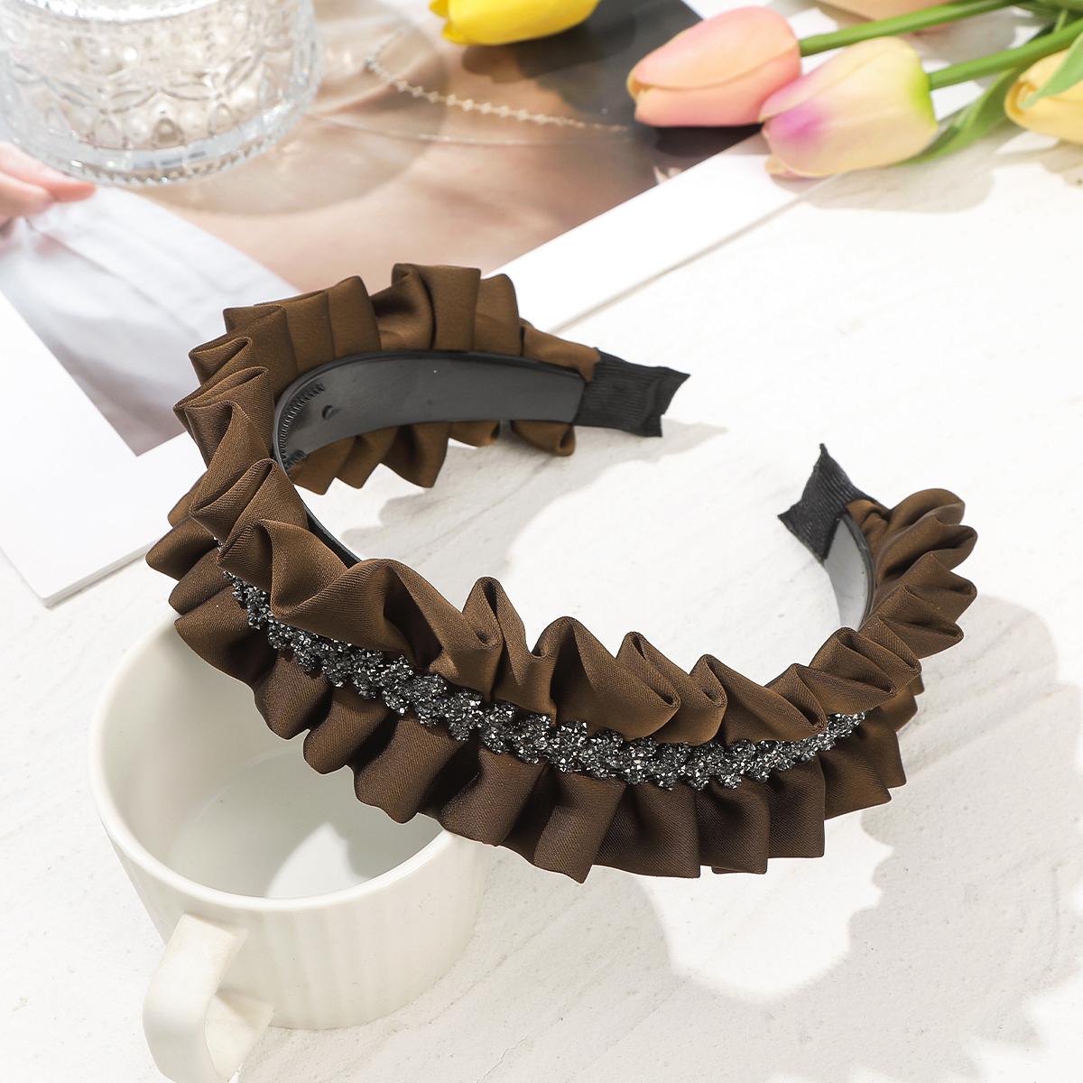 AWAYTR Однотонная повязка на голову со стразами Элегантная плиссированная кружевная повязка для волос Женская повязка для волос в форме сладости Женские аксессуары для волос
AWAYTR Однотонная повязка на голову со стразами Элегантная плиссированная кружевная повязка для волос Женская повязка для волос в форме сладости Женские аксессуары для волос