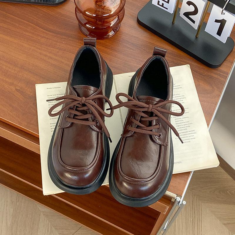 Platform British style small leather shoes women s 2025 new autumn fashion versatile college style loafers lace-up women s shoes 40
Platform British style small leather shoes women s 2025 new autumn fashion versatile college style loafers lace-up women s shoes 40