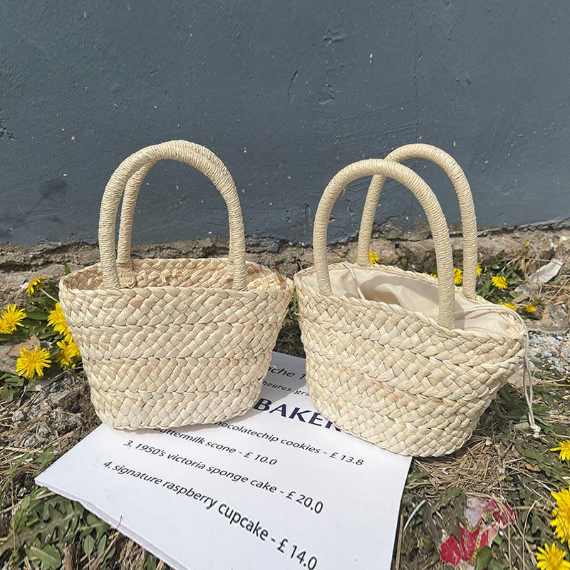 2024 New Straw Bag Portable Cute Korean Style All-match Small Basket Shopping Purse Summer Cool Retro
2024 New Straw Bag Portable Cute Korean Style All-match Small Basket Shopping Purse Summer Cool Retro