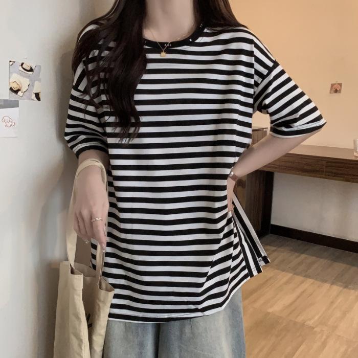 Черно-белая полосатая футболка женская весна и лето 2025 новая супер огонь инс тренд свободная большая версия с коротким рукавом большая майка лето M
Черно-белая полосатая футболка женская весна и лето 2025 новая супер огонь инс тренд свободная большая версия с коротким рукавом большая майка лето M