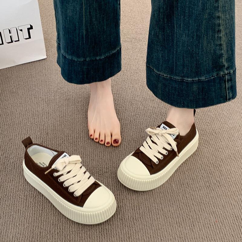 Женские летние повседневные кроссовки на толстой подошве, универсальная студенческая спортивная обувь 40 коричневый
Женские летние повседневные кроссовки на толстой подошве, универсальная студенческая спортивная обувь 40 коричневый