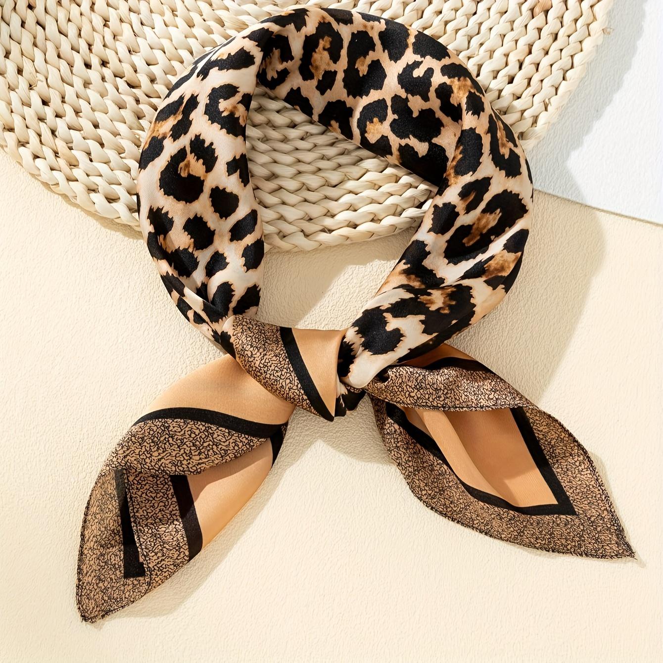 Classic Women Leopard Print Scarf Fashionable Bandana Thin Breathable Sun Shawl Elegant Style Windproof Head Wrap Square Scarves 70x70cm
Classic Women Leopard Print Scarf Fashionable Bandana Thin Breathable Sun Shawl Elegant Style Windproof Head Wrap Square Scarves 70x70cm