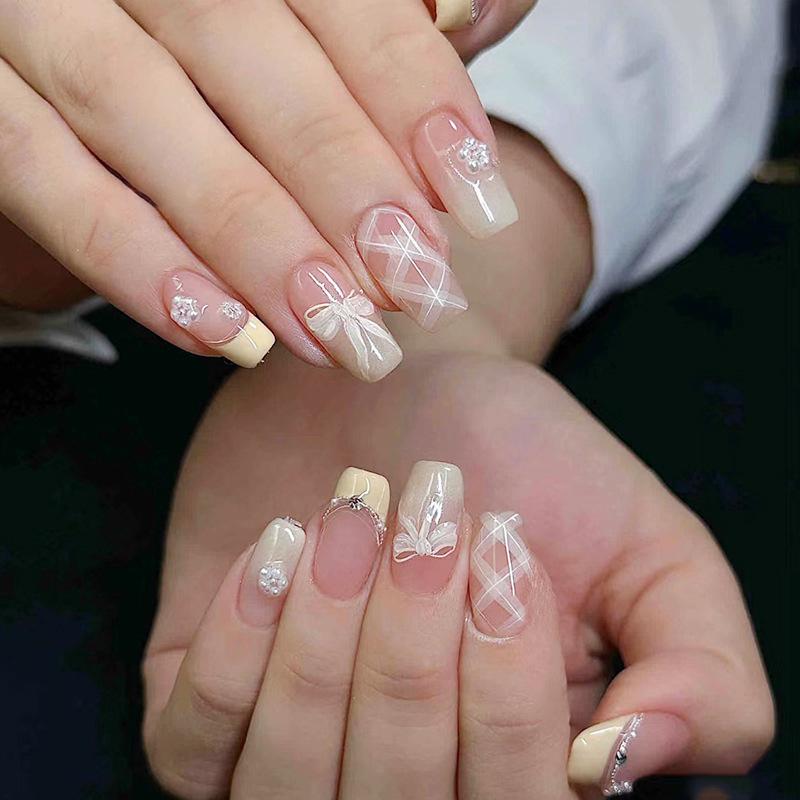 Elegant French Bow Press-On Nails: Cute, High-End Stickers for Whiter-Looking Hands Glue Style
Elegant French Bow Press-On Nails: Cute, High-End Stickers for Whiter-Looking Hands Glue Style