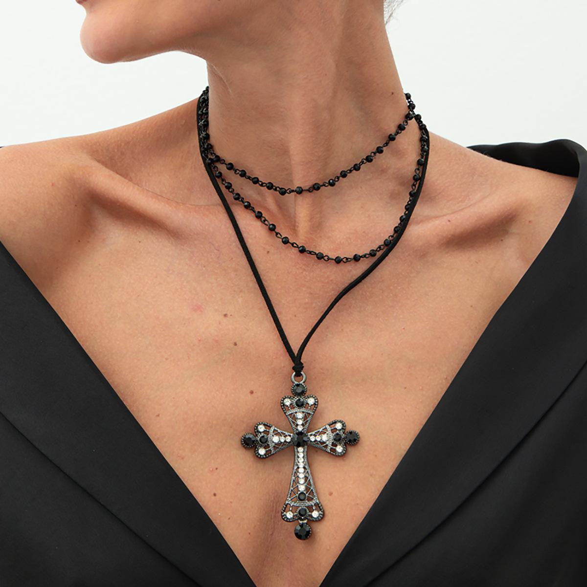 Exaggerated necklace women s niche, crown cross rhinestone lace-up collar sweet choker
Exaggerated necklace women s niche, crown cross rhinestone lace-up collar sweet choker
