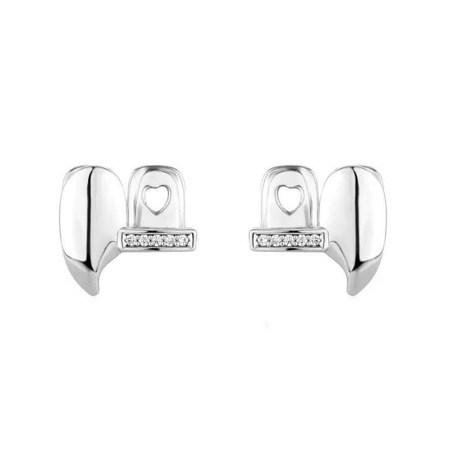 New Hip Hop Symmetric Fang Zirconia Brace Crossbar for Men 2 Pieces/Set серебряный
New Hip Hop Symmetric Fang Zirconia Brace Crossbar for Men 2 Pieces/Set серебряный