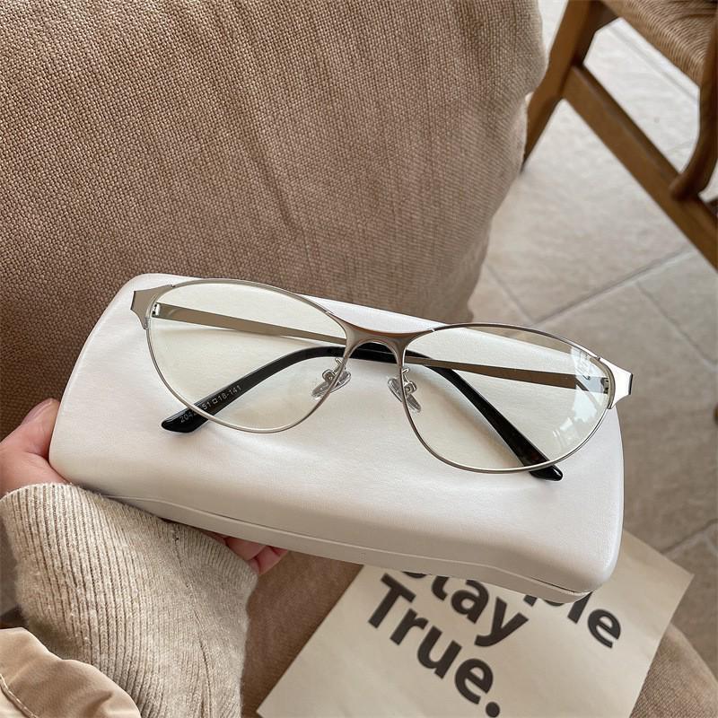 2025 Stylish Women s Metal Sunglasses - Y2K Street Style with UV Protection and High-Definition Lenses +3.50
2025 Stylish Women s Metal Sunglasses - Y2K Street Style with UV Protection and High-Definition Lenses +3.50