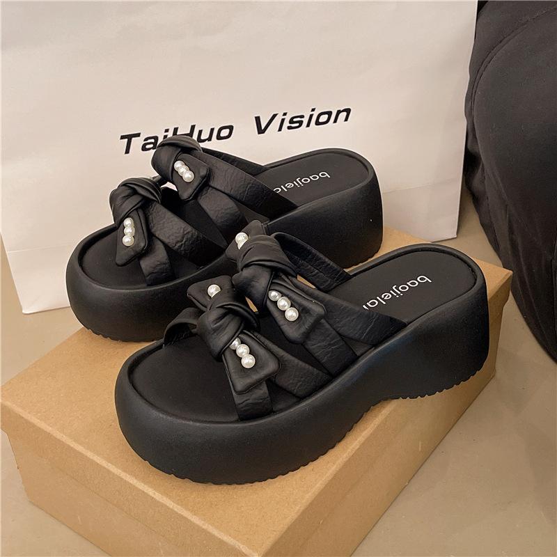 Туфли-шлепанцы с бантом и жемчугом в стиле феи, женские летние 2025, новые, на толстой подошве, пляжные сандалии-маффины, женские 40 чёрный
Туфли-шлепанцы с бантом и жемчугом в стиле феи, женские летние 2025, новые, на толстой подошве, пляжные сандалии-маффины, женские 40 чёрный