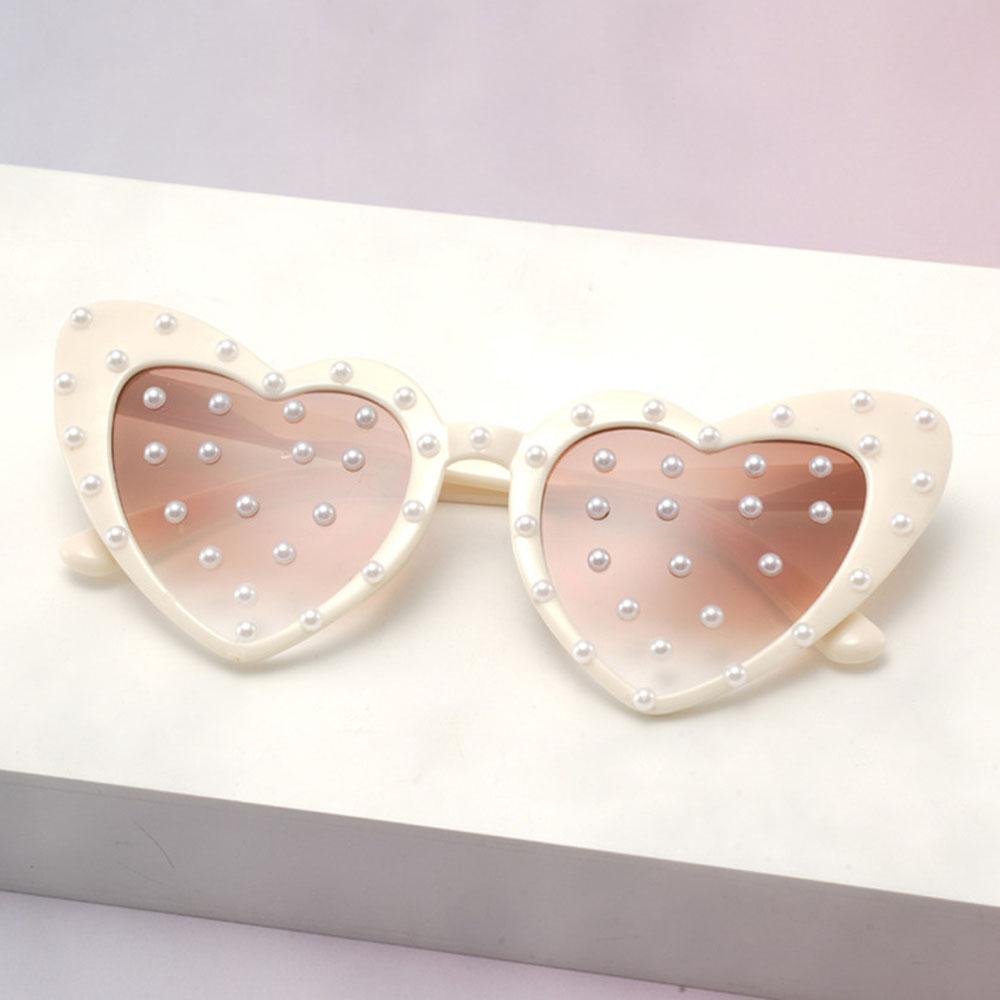Trendy Pearl Heart Sunglasses Women Luxury Brand Love Sun Glasses Wedding Party Decoration Eyewear Y2k Retro Shades Gafas De Sol
Trendy Pearl Heart Sunglasses Women Luxury Brand Love Sun Glasses Wedding Party Decoration Eyewear Y2k Retro Shades Gafas De Sol