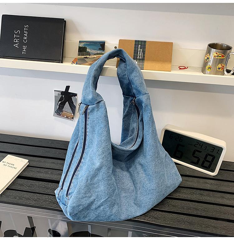 Denim fashion simple solid color casual bag 2025 new foreign trend single shoulder portable tote bag women світло-синій колір
Denim fashion simple solid color casual bag 2025 new foreign trend single shoulder portable tote bag women світло-синій колір