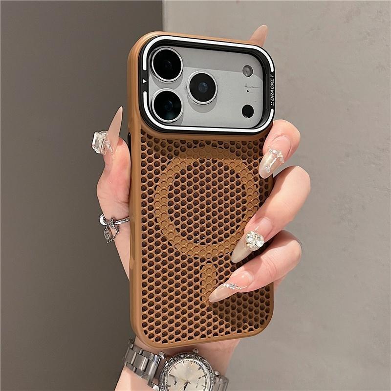 Honeycomb mesh heat dissipation is suitable for iPhone17PROMAX lens holder, mobile phone case, Apple 16 magnetic hard case. iPhone 17
Honeycomb mesh heat dissipation is suitable for iPhone17PROMAX lens holder, mobile phone case, Apple 16 magnetic hard case. iPhone 17
