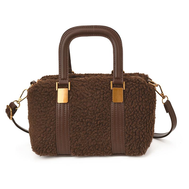 Trendy Fluffy Top Handle Bag Comfortable and Versatile Texture Crossbody Bag Vintage Simple Messenger Bag for Work Commute кавовий
Trendy Fluffy Top Handle Bag Comfortable and Versatile Texture Crossbody Bag Vintage Simple Messenger Bag for Work Commute кавовий