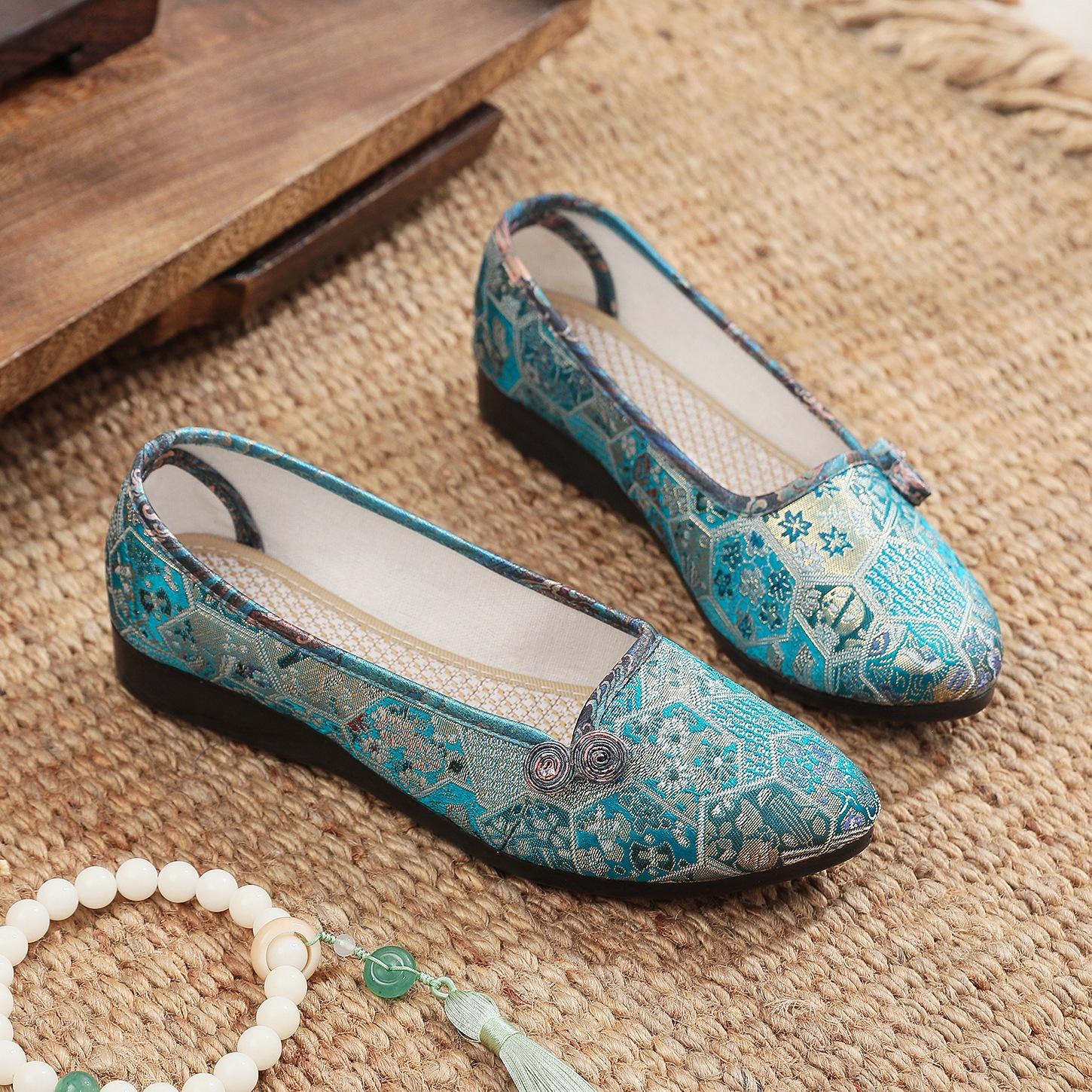 2024 летние новые женские туфли-одиночки, удобные женские туфли с плоским дном и небольшим горлом, модные и элегантные туфли для мам из старой пекинской ткани 40 зелёный
2024 летние новые женские туфли-одиночки, удобные женские туфли с плоским дном и небольшим горлом, модные и элегантные туфли для мам из старой пекинской ткани 40 зелёный