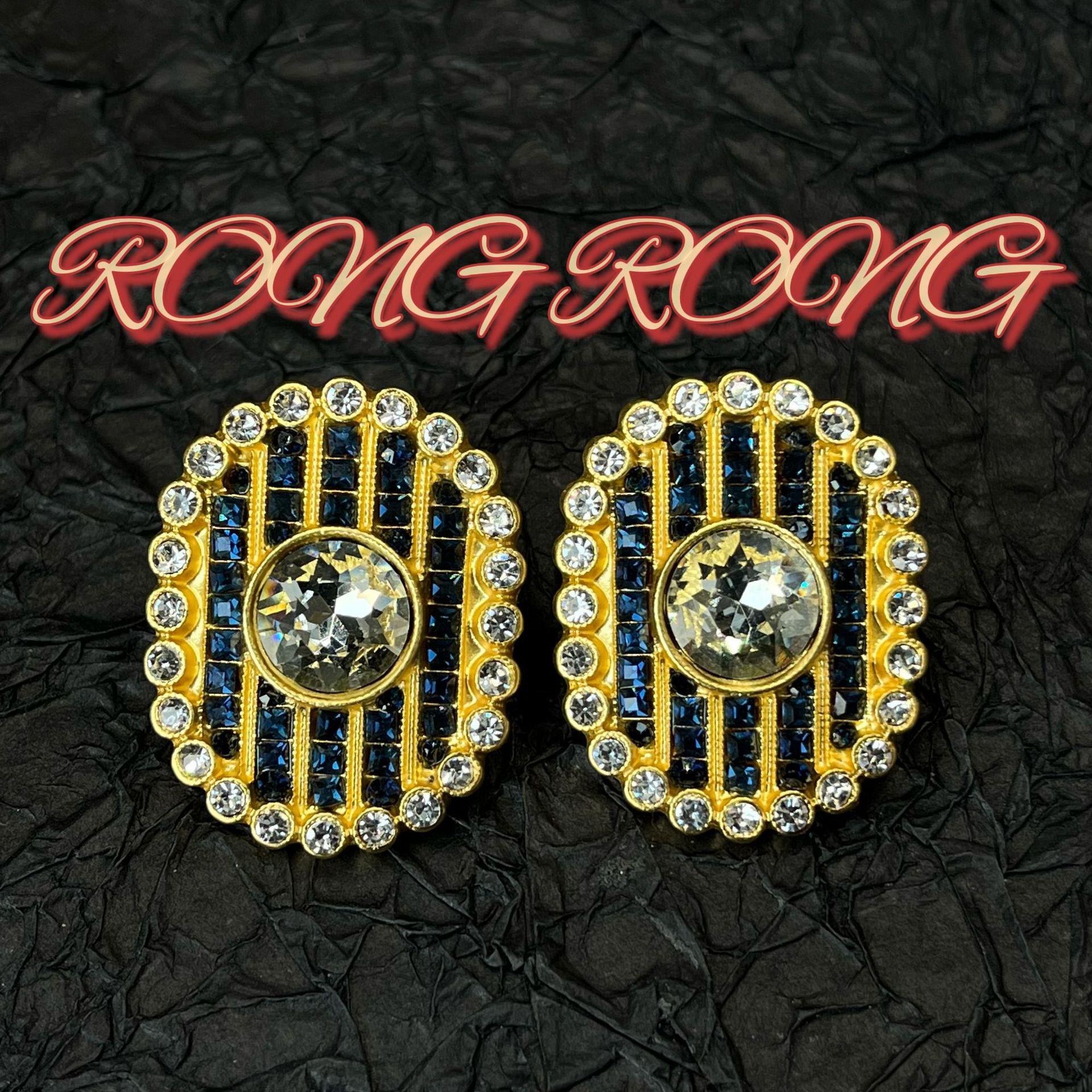 Cross Border Colorful Inlaid Earrings From Europe America Antique Colored Enamel High-end Silver Needle Ins Light Luxury Women
Cross Border Colorful Inlaid Earrings From Europe America Antique Colored Enamel High-end Silver Needle Ins Light Luxury Women