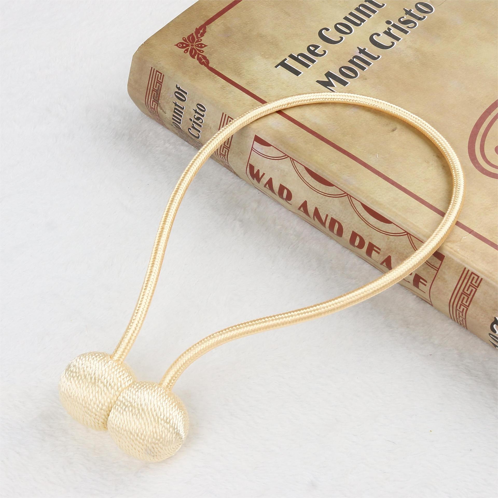 Магнитные подхваты для штор Современные декоративные держатели для штор Не требуется сверление Аксессуары для оформления окон 46cm бежевый
Магнитные подхваты для штор Современные декоративные держатели для штор Не требуется сверление Аксессуары для оформления окон 46cm бежевый