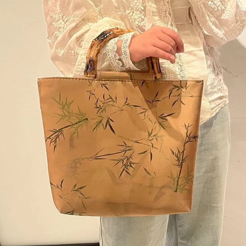 Women s Fashion Retro Large Capacity Handbag
Women s Fashion Retro Large Capacity Handbag