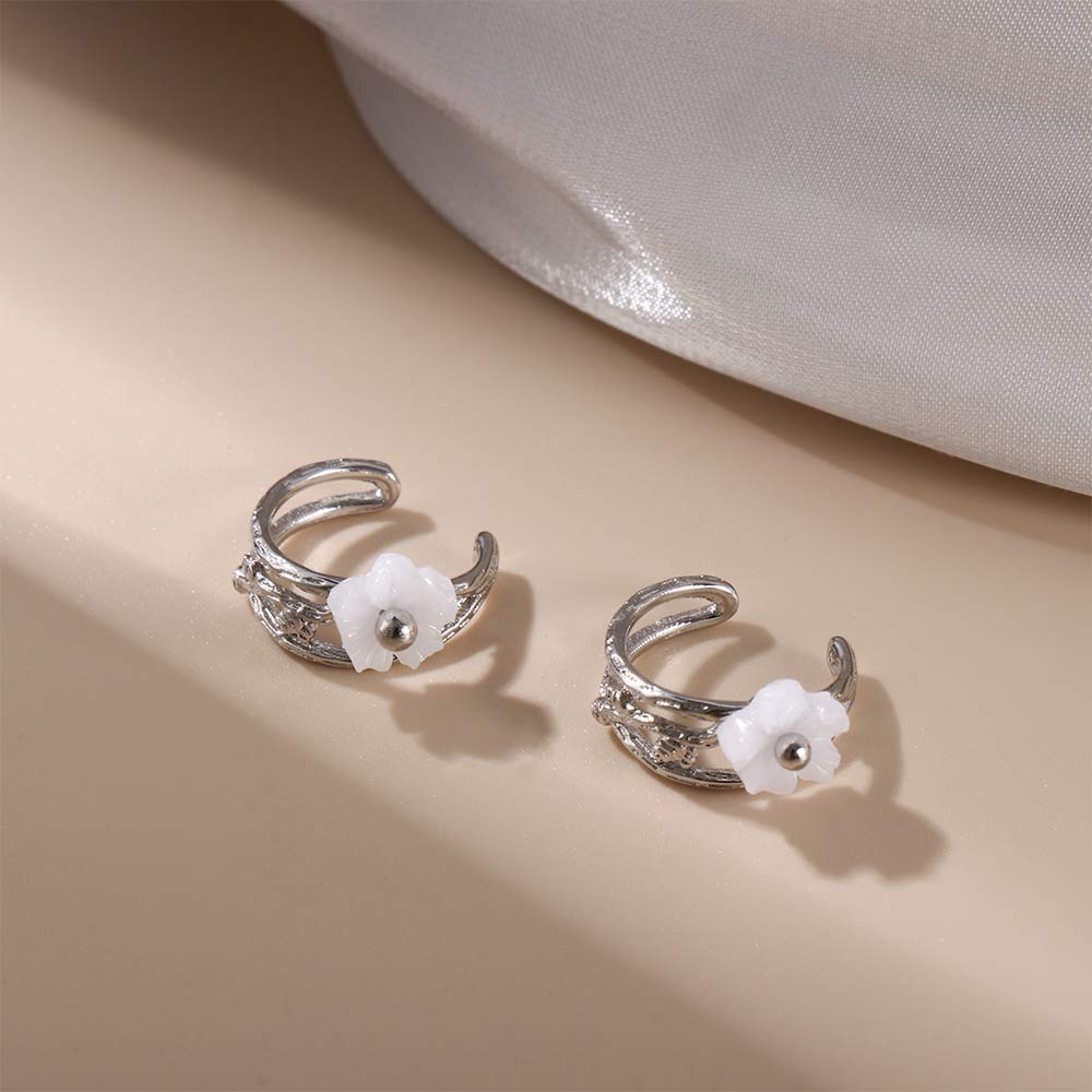 Bone Clip Snow Sakura Flower Ear Clips Korean Earrings for Women Cartilage Clip Earrings Ear Cuff
Bone Clip Snow Sakura Flower Ear Clips Korean Earrings for Women Cartilage Clip Earrings Ear Cuff