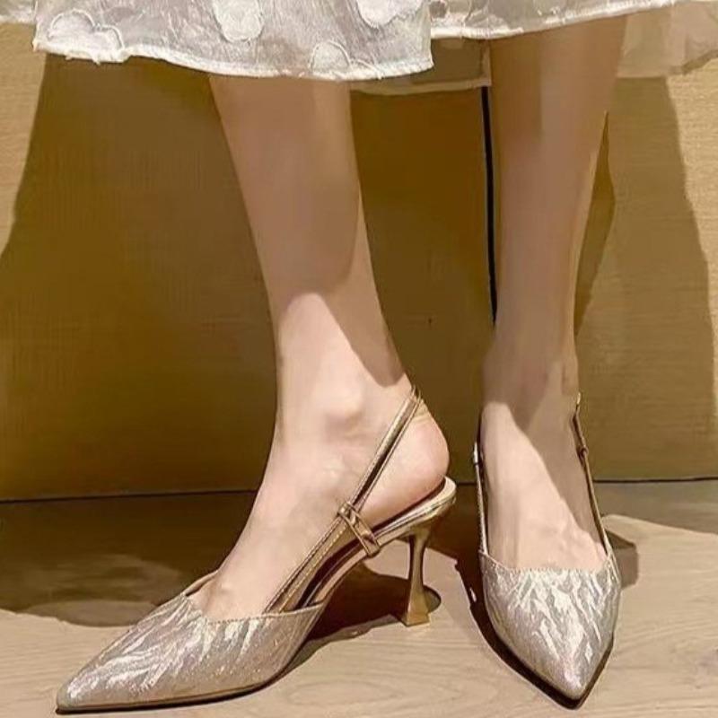 Модные новые босоножки на высоком каблуке для леди 2025 Роскошный дизайнерский комплект свадебной обуви и сумки с полностью острым носком для вечеринки Босоножки на одну ногу 34
Модные новые босоножки на высоком каблуке для леди 2025 Роскошный дизайнерский комплект свадебной обуви и сумки с полностью острым носком для вечеринки Босоножки на одну ногу 34