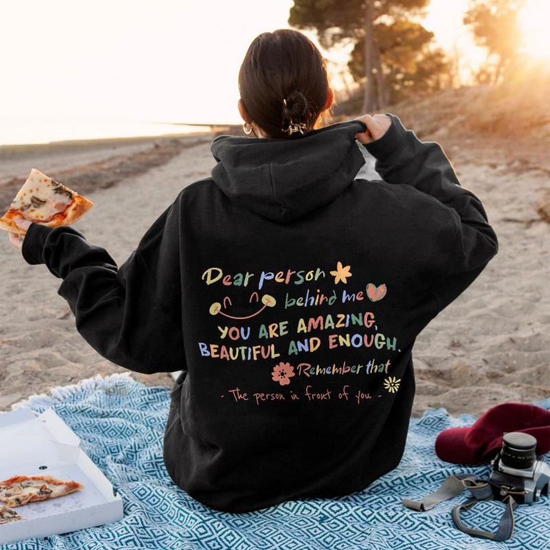 Dear Person Behind Me Fleece-Lined Hoodie with Kangaroo Pocket & Drawstring Print S чорний
Dear Person Behind Me Fleece-Lined Hoodie with Kangaroo Pocket & Drawstring Print S чорний