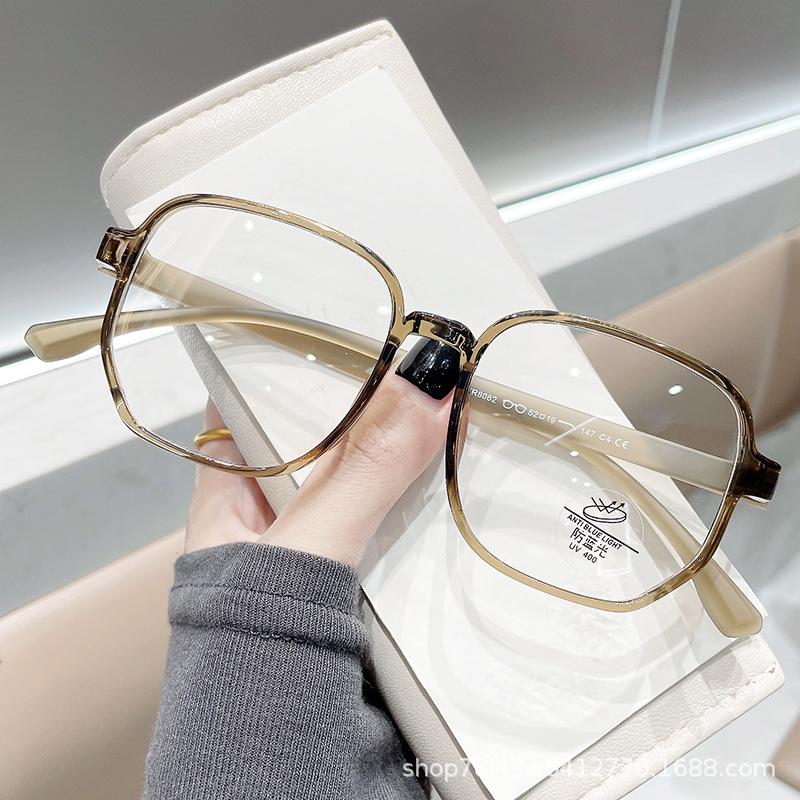 Green Irregular Square Transparent TR90 Myopia Eyeglass Frames for Women - Carefully Selected Style Black Frame
Green Irregular Square Transparent TR90 Myopia Eyeglass Frames for Women - Carefully Selected Style Black Frame