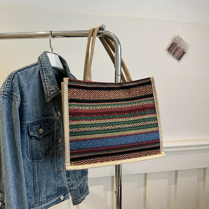 Fashionable Versatile Hand-held Linen Bag Hand-held Bento Bag Handbag
Fashionable Versatile Hand-held Linen Bag Hand-held Bento Bag Handbag