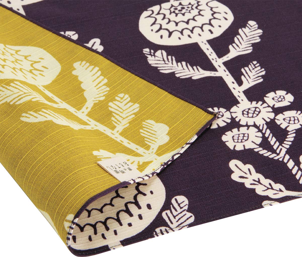 Sanyo Shoji Furoshiki Hospitality Chrysanthemum Three Widths Kyoto s Double-sided (Dark Purple) 14-052104
Sanyo Shoji Furoshiki Hospitality Chrysanthemum Three Widths Kyoto s Double-sided (Dark Purple) 14-052104