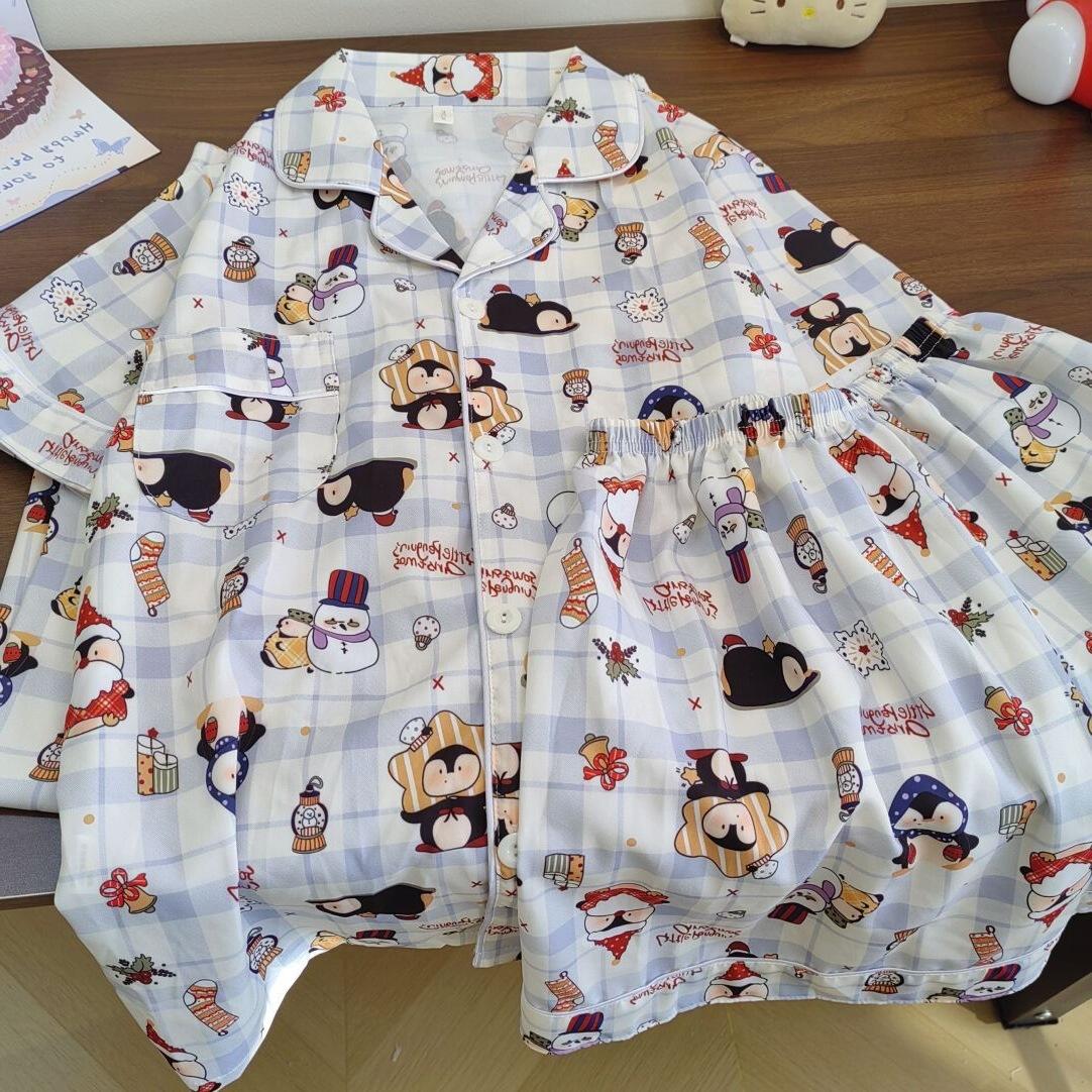 Sweet plaid Christmas penguin pajamas women s summer cardigan lapel short-sleeved shorts two-piece ins style loungewear XXL
Sweet plaid Christmas penguin pajamas women s summer cardigan lapel short-sleeved shorts two-piece ins style loungewear XXL