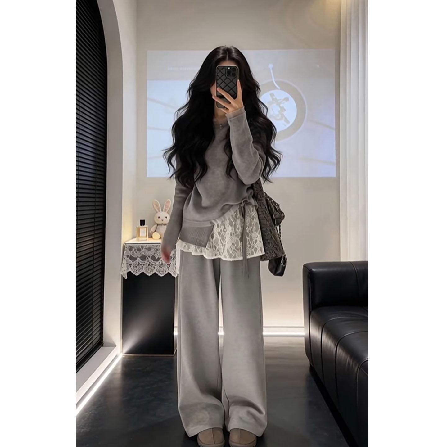 Korean Style Winter Suit: Patchwork Lace Sweater & High-Waist Casual Pants Set 2XL (63-70 kg)
Korean Style Winter Suit: Patchwork Lace Sweater & High-Waist Casual Pants Set 2XL (63-70 kg)