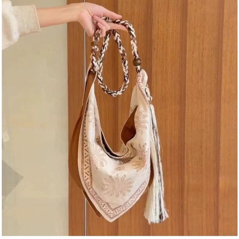 Internet celebrities with the same new casual bohemian fringed linen rope woven shoulder messenger bag women s bag tide
Internet celebrities with the same new casual bohemian fringed linen rope woven shoulder messenger bag women s bag tide