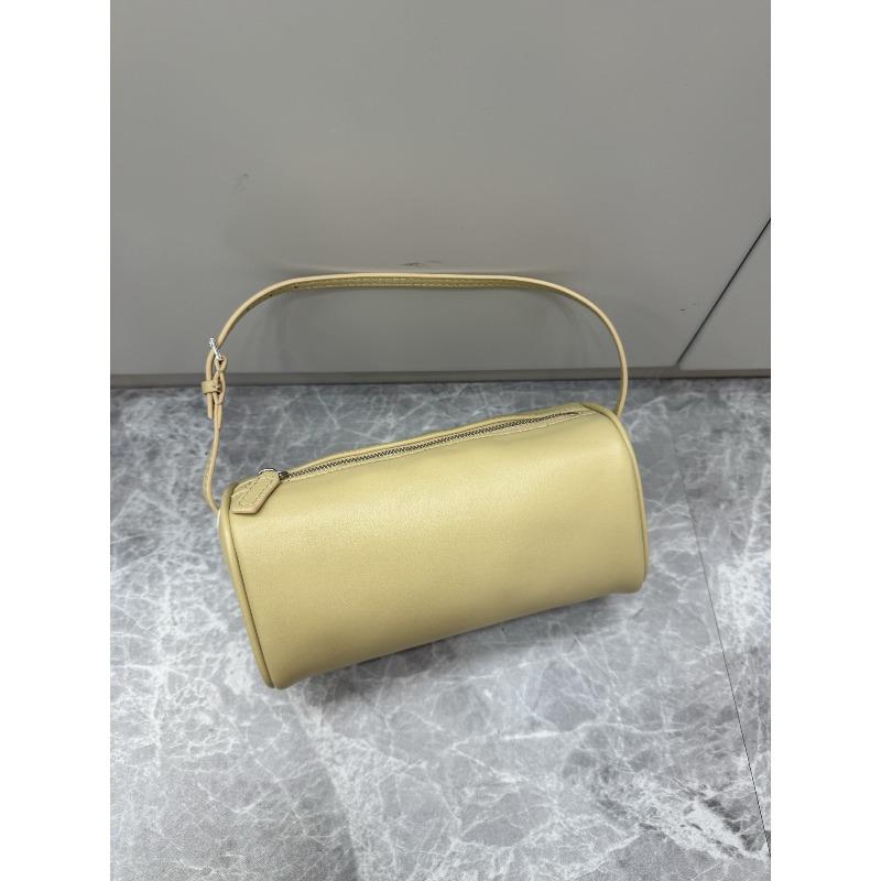 The * RO pen holder bag high quality inside and outside sheepskin handheld pencil bag small bag women s niche 90s cylindrical bag Blank without label: 20*8*9cm світло-жовтого кольору
The * RO pen holder bag high quality inside and outside sheepskin handheld pencil bag small bag women s niche 90s cylindrical bag Blank without label: 20*8*9cm світло-жовтого кольору