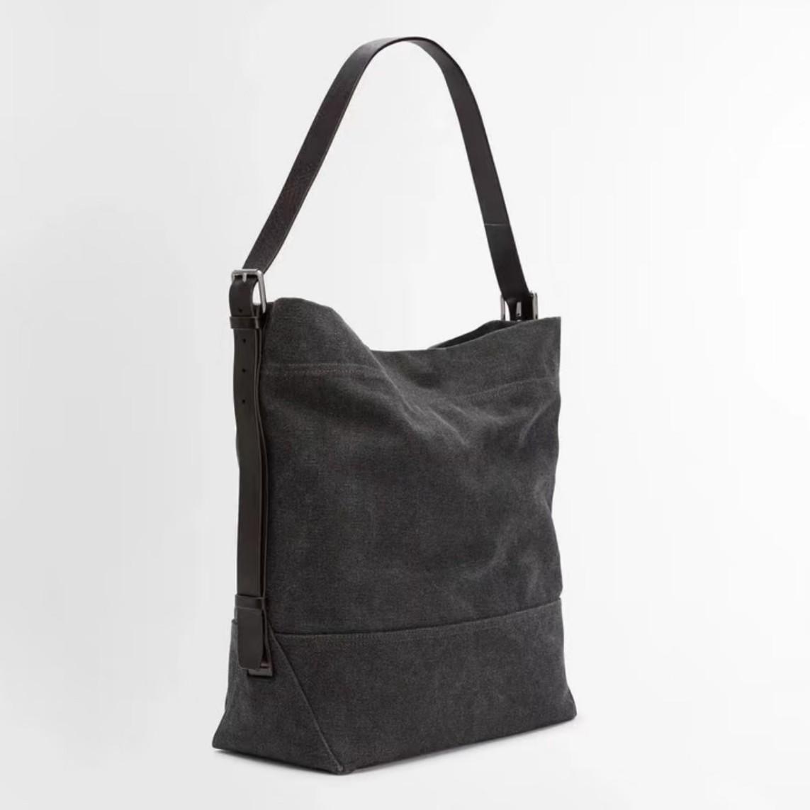 Women s Large Capacity Two-Te Canvas Hobo Tote Bag Hot-Selling Commuter Shoulder Handbag for Stylish Everyday Use 30 15 38cm
Women s Large Capacity Two-Te Canvas Hobo Tote Bag Hot-Selling Commuter Shoulder Handbag for Stylish Everyday Use 30 15 38cm
