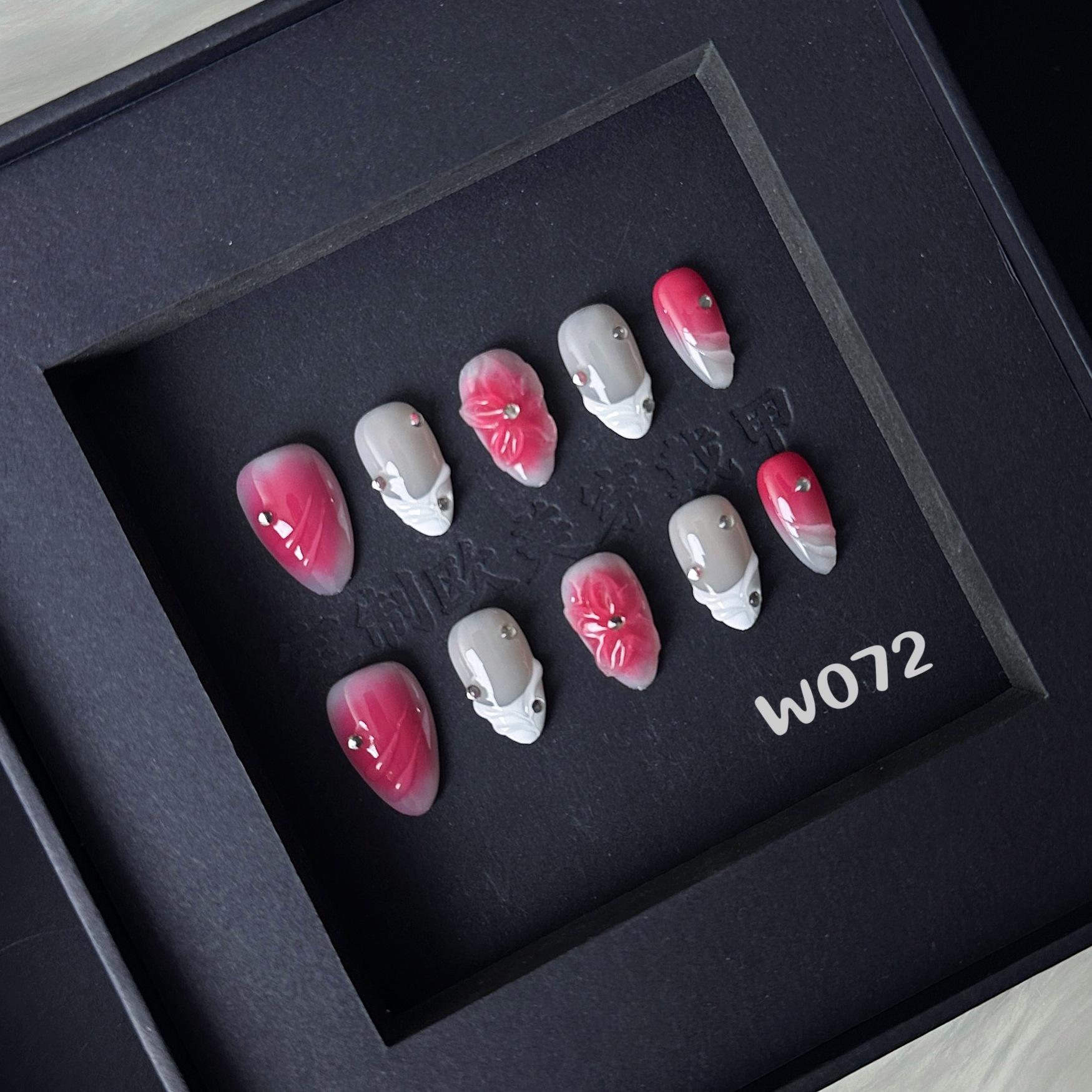 Handmade Pinched Floral Short Nail Art Press-Ons: Elegant Autumn/Winter European & American Style Medium Model
Handmade Pinched Floral Short Nail Art Press-Ons: Elegant Autumn/Winter European & American Style Medium Model