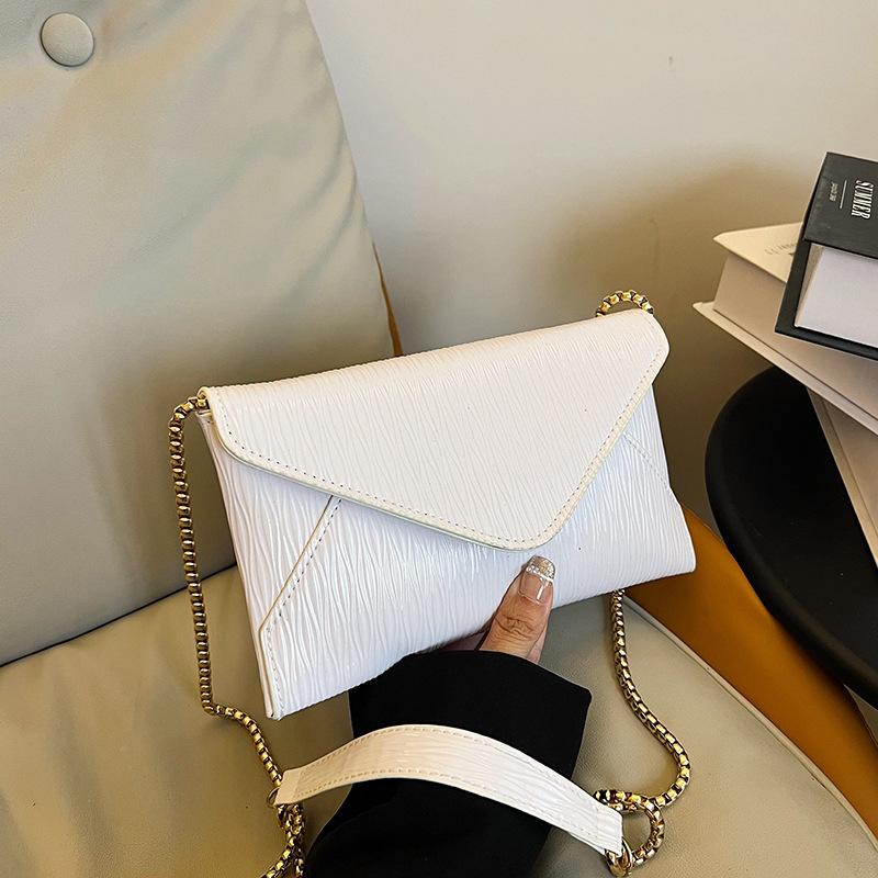 Нишевая сумка-конверт женская 2024 осень корейская версия модная на одно плечо через плечо подмышечная сумка повседневная простая большой вместимости женская сумка белый
Нишевая сумка-конверт женская 2024 осень корейская версия модная на одно плечо через плечо подмышечная сумка повседневная простая большой вместимости женская сумка белый