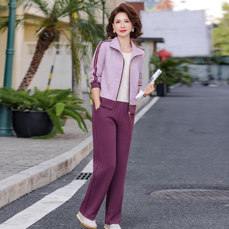 Chic Casual Suit for Middle-Aged Women (40-60 years) - Stylish Two-Piece Outfit for Moms 4XL (140-155 jin)
Chic Casual Suit for Middle-Aged Women (40-60 years) - Stylish Two-Piece Outfit for Moms 4XL (140-155 jin)