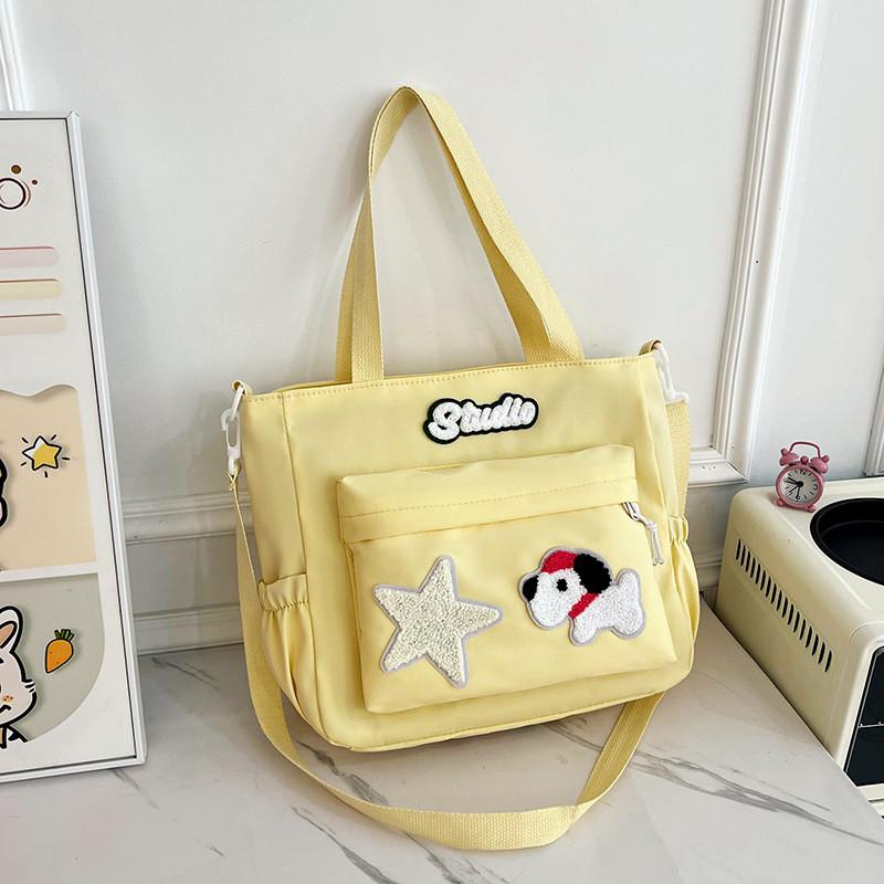 Trendy New Women s Casual Large Capacity Tote Bag In Stylish Nylon For Daily Use жовтий
Trendy New Women s Casual Large Capacity Tote Bag In Stylish Nylon For Daily Use жовтий